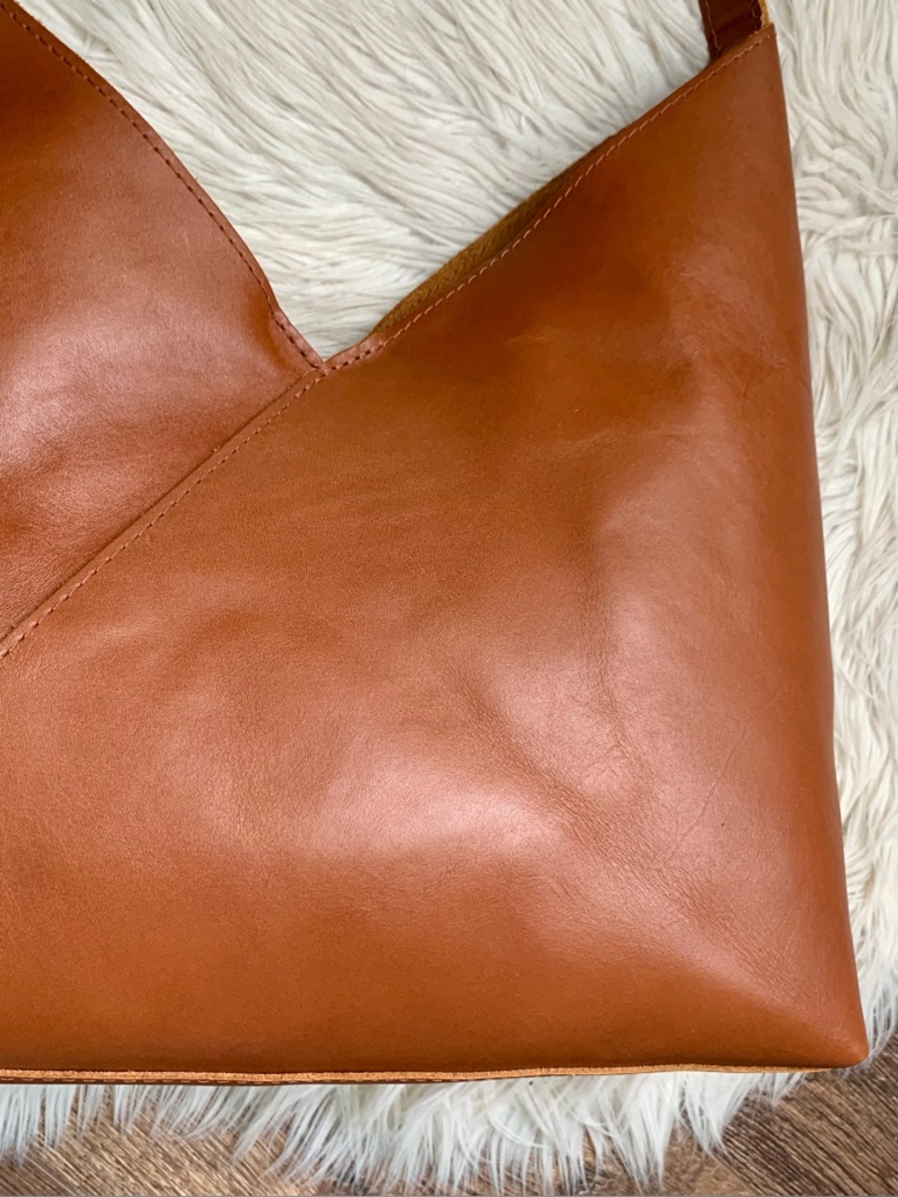 Portland Leather Oversized Naomi Bag
Honey - Picture 6 of 16